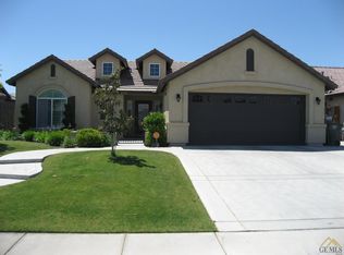 13507 Dromore Ct, Bakersfield, CA 93314