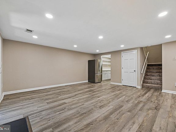 4th image of 9753 Hellingly Pl #19