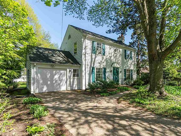 2nd image of 314 Magowan Ave