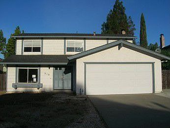 1st image of 213 Plantation Way