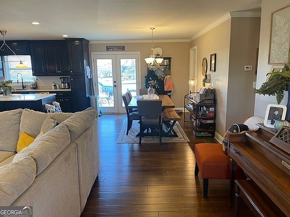 3rd image of 425 Trice Cemetary Rd