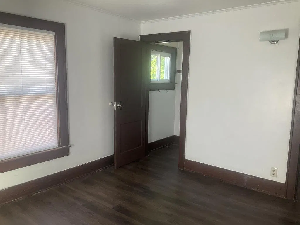 812 Tiffin Ave — Photo 4