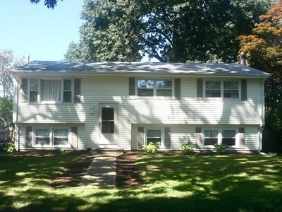 33 Checkerberry Rd, Narragansett, RI, 02882