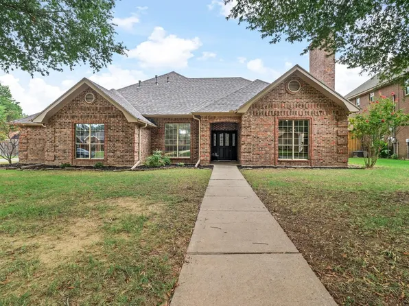 1820 N Collegiate Dr, Paris, TX 75462
