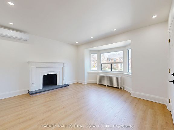 2nd image of 1216 Avenue Rd #1