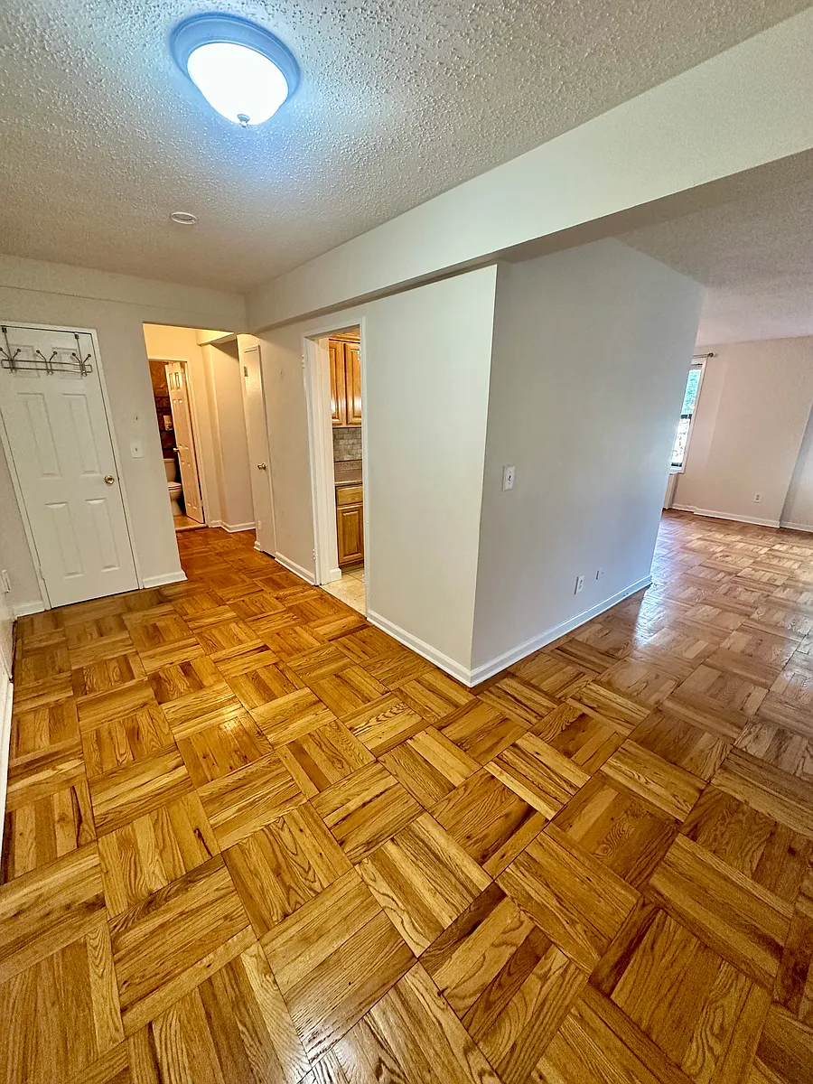 Building Photo - 100 Colfax Ave #2G