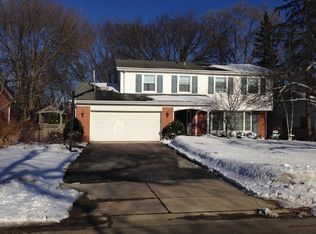 1241 Carlisle Pl, Deerfield, IL