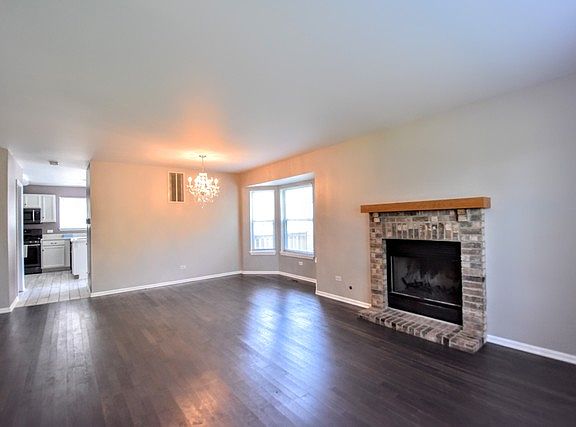 5th image of 2837 N Augusta Dr