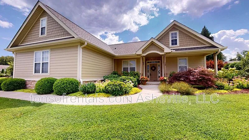 18 Spelter St