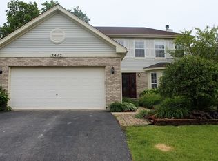 2412 Woodlake Ct, Naperville, IL 60564