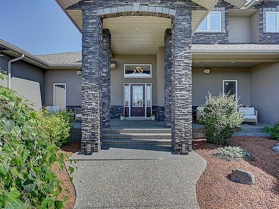 2nd image of 1130 SW Redlow Dr