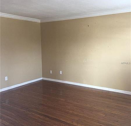 2nd image of 3102 W Horatio St Unit 22