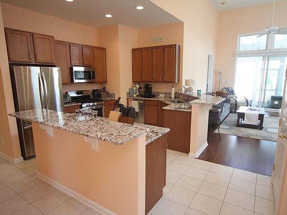3rd image of 36301 Sunflower Blvd