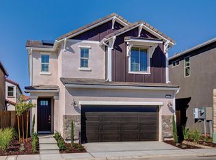 6190 E Sasha Dr, Fresno, CA 93727