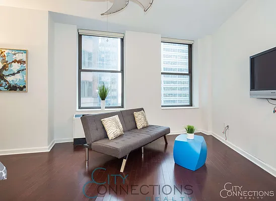 Rented by City Connections Realty | media 10