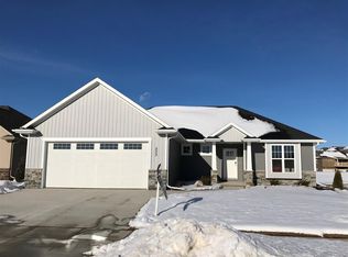 533 Pebblestone Cir, Hobart, WI 54155