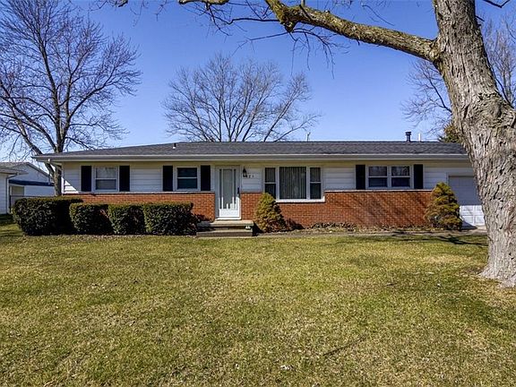 3rd image of 925 Mintler Dr