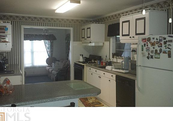 4th image of 1944 Lochlomand Ln SE