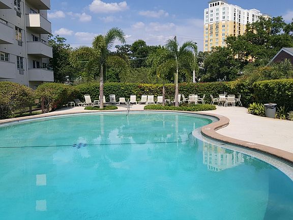 Hyde Park Towers Pool