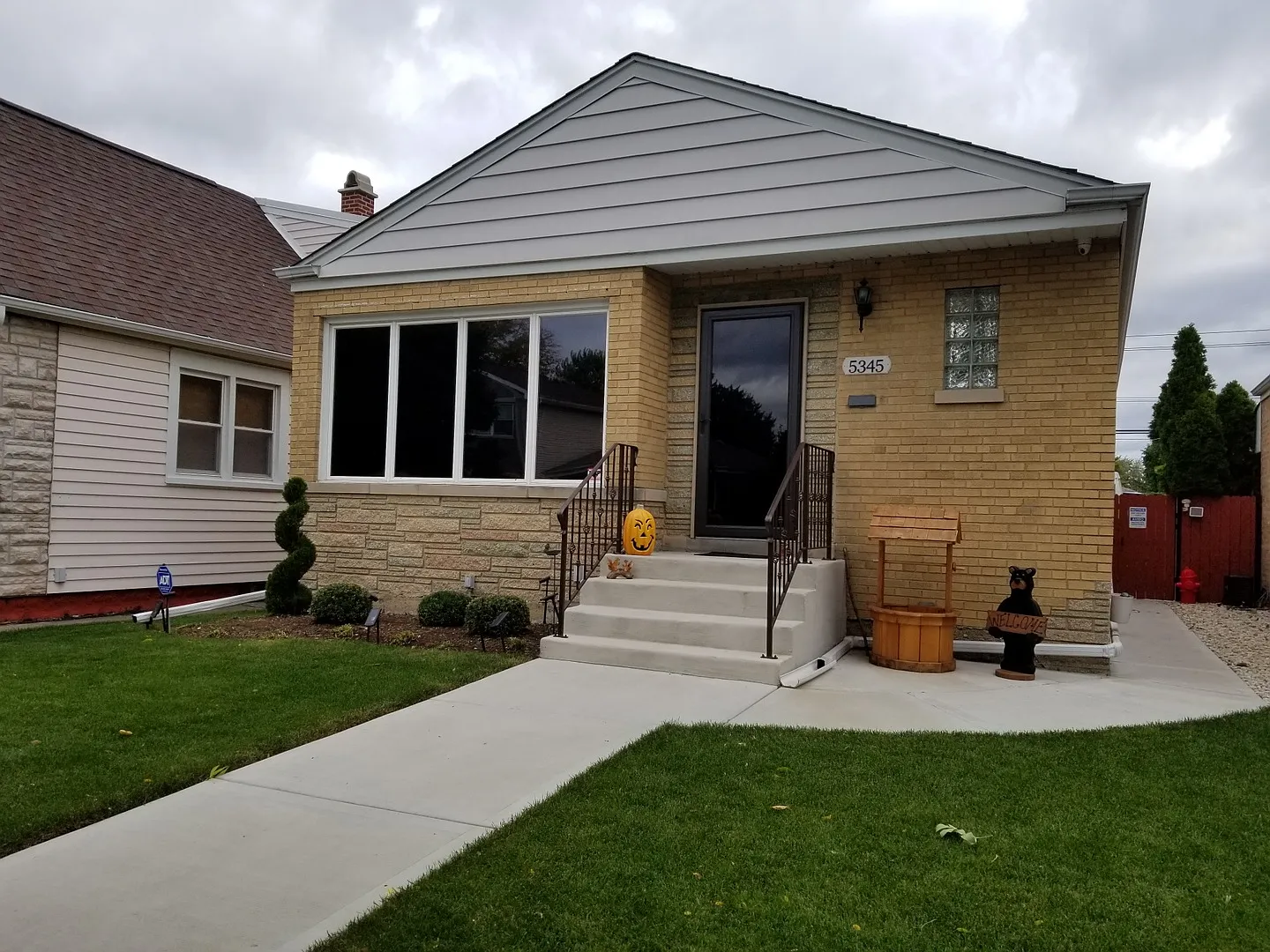 5345 N Nagle Ave photo 1