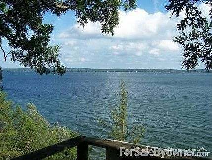 Overlooking beautiful Green Lake
						:
						Lot overlooks the large end of big Green Lake