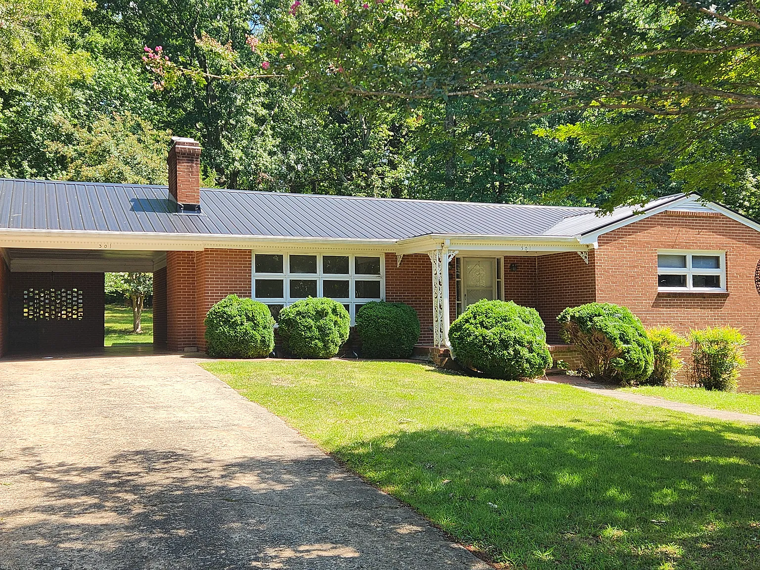 3 bed, 2.5 bath, 1505 sqft, $1,400 — Photo 1