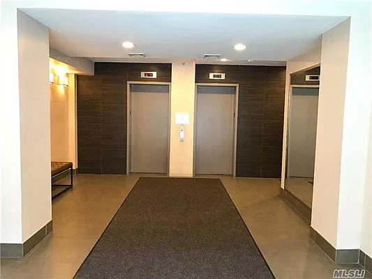 Sold by RE MAX Central Properties | media 2