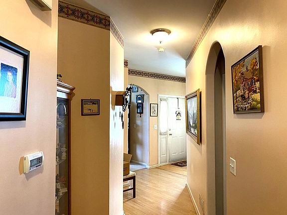 5th image of 16225 Michigan Ct