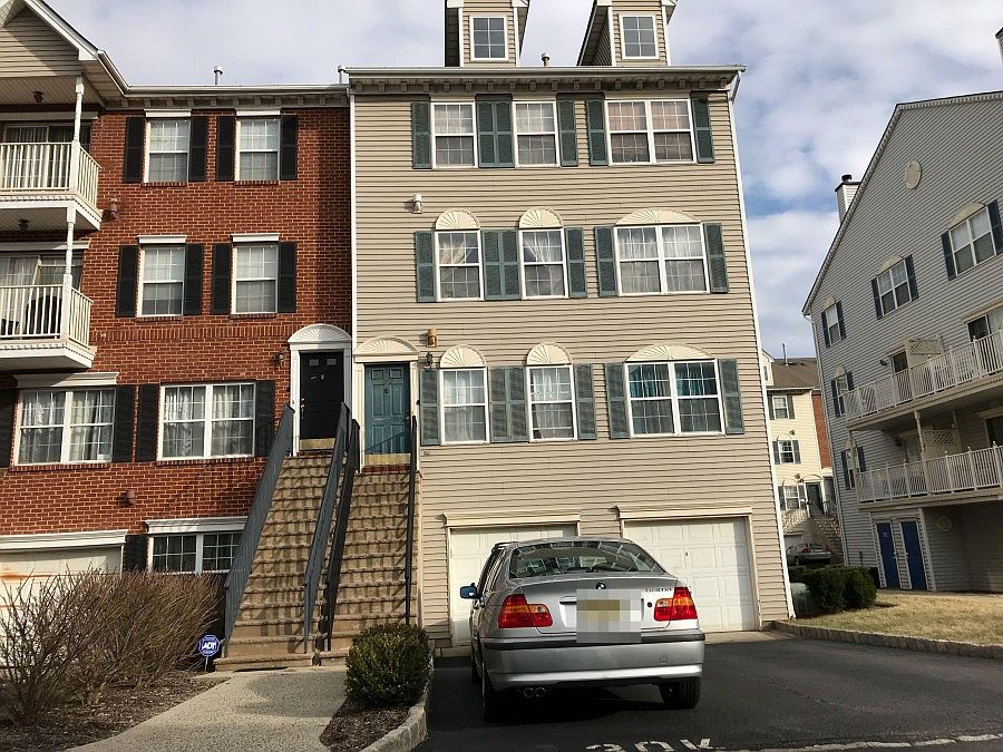 1st image of 242 Matthews Dr