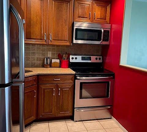 2nd image of 650 Newbridge Road #33