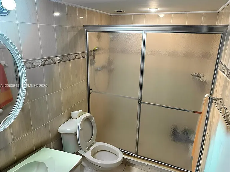 920 NE 199th St #309-3J — Photo 13