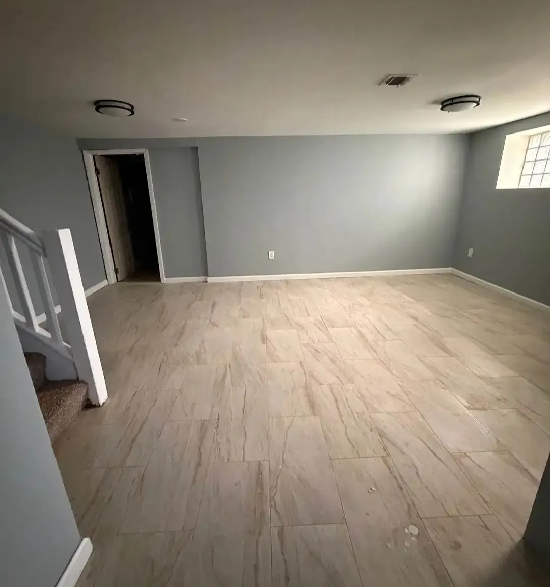 4 bed, 2.5 bath, $4,300 — Photo 2