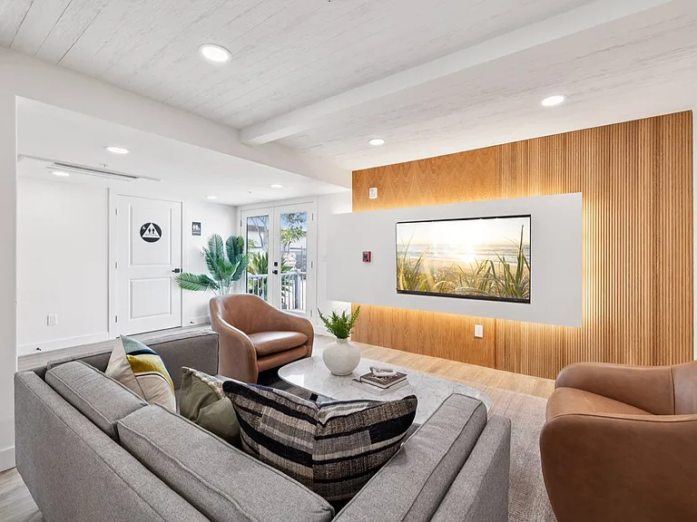 Ocean Villas Apartments — Photo 15