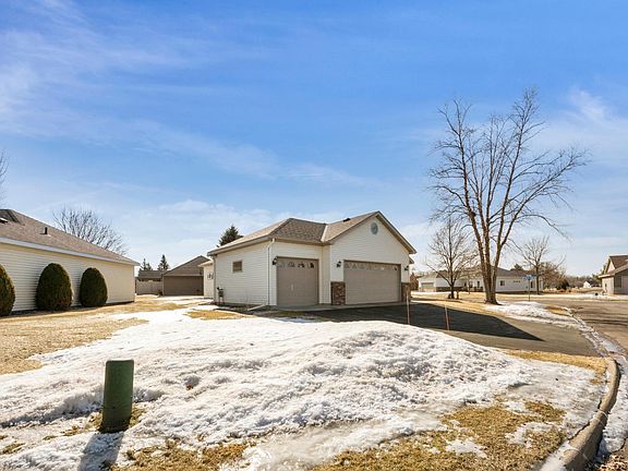 3rd image of 1152 Willow Run Ct