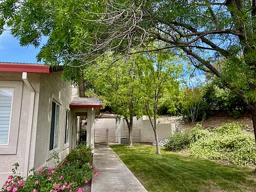 744 Stonebriar Trl Photo 1