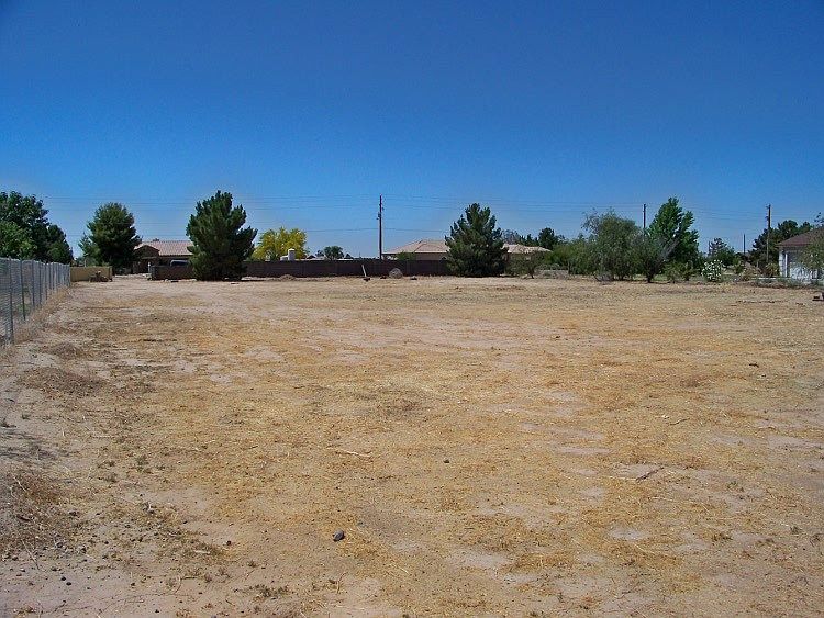 2nd image of 15348 E OCOTILLO Road #0