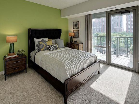 2nd image of 901 S Clark St #1220