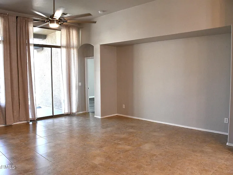 8787 W Gardenia Ave — Photo 15