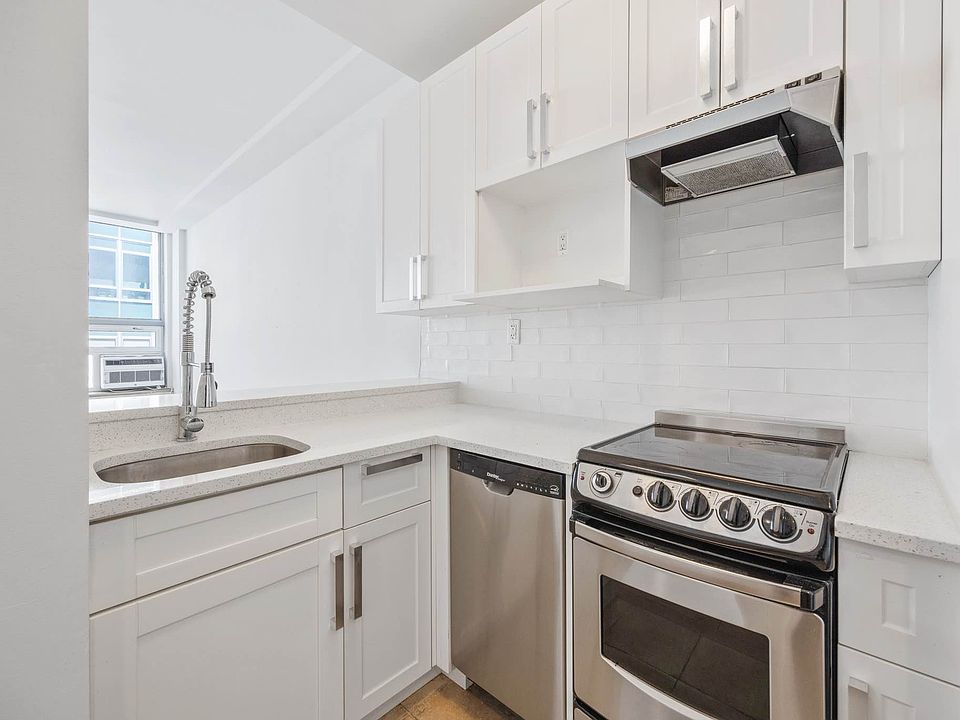 1st image of 106 Fulton St APT 4F
