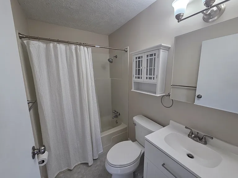 1158 3rd St #11 — Photo 8