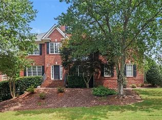 315 Summer Shade Ln, Roswell, GA 30075