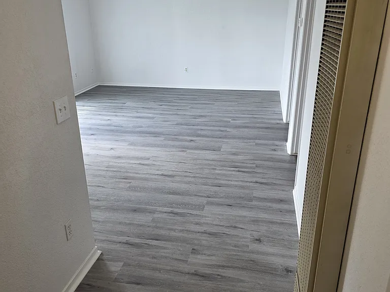 5550 Traffic Way #7 — Photo 22