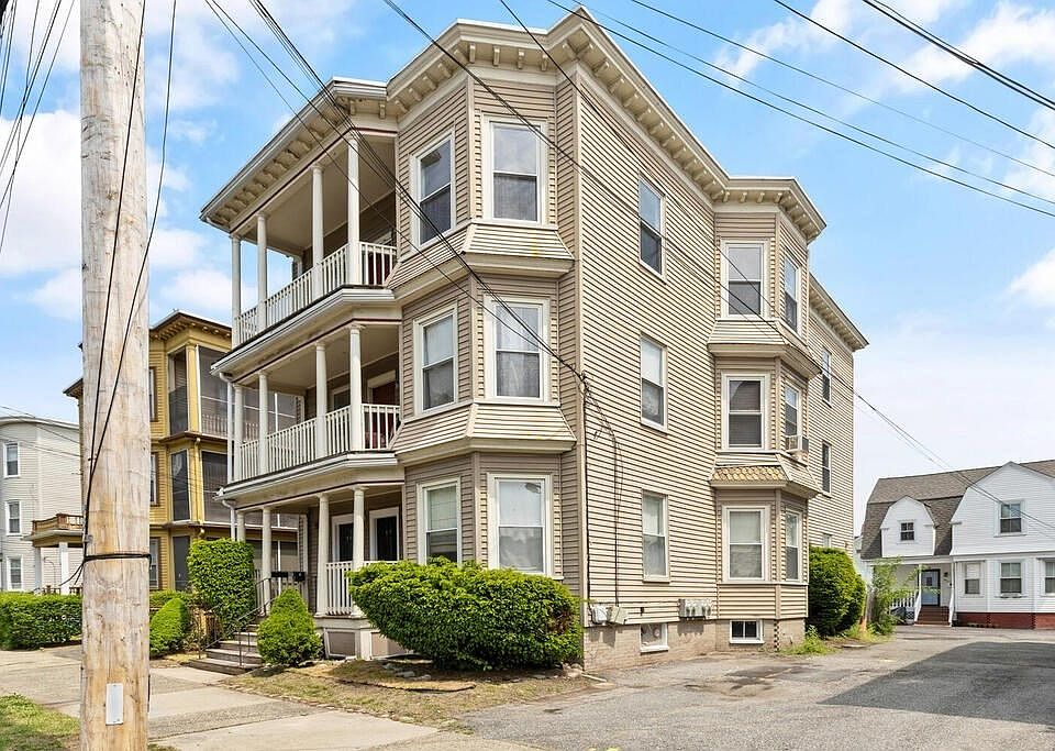 1st image of 59 Harwood St #3