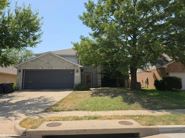 13725 Lost Spurs Rd, Roanoke, TX 76262