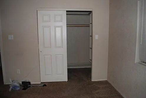 10184 E 37th Pl — Photo 7