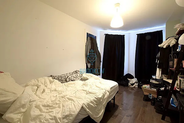 Rented by null | media 48