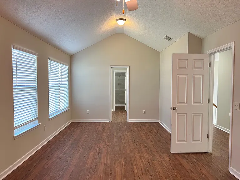 401 Timberwind Dr — Photo 17