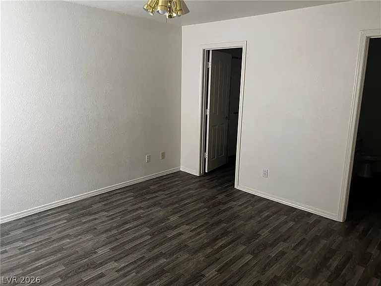 701 Capri Dr #11B — Photo 21