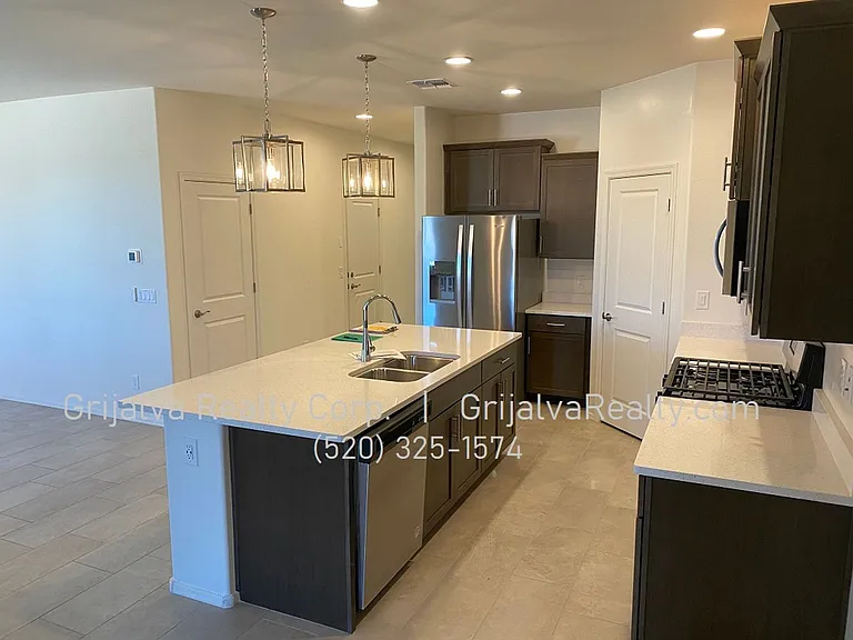 10677 W Harrigan Dr — Photo 5