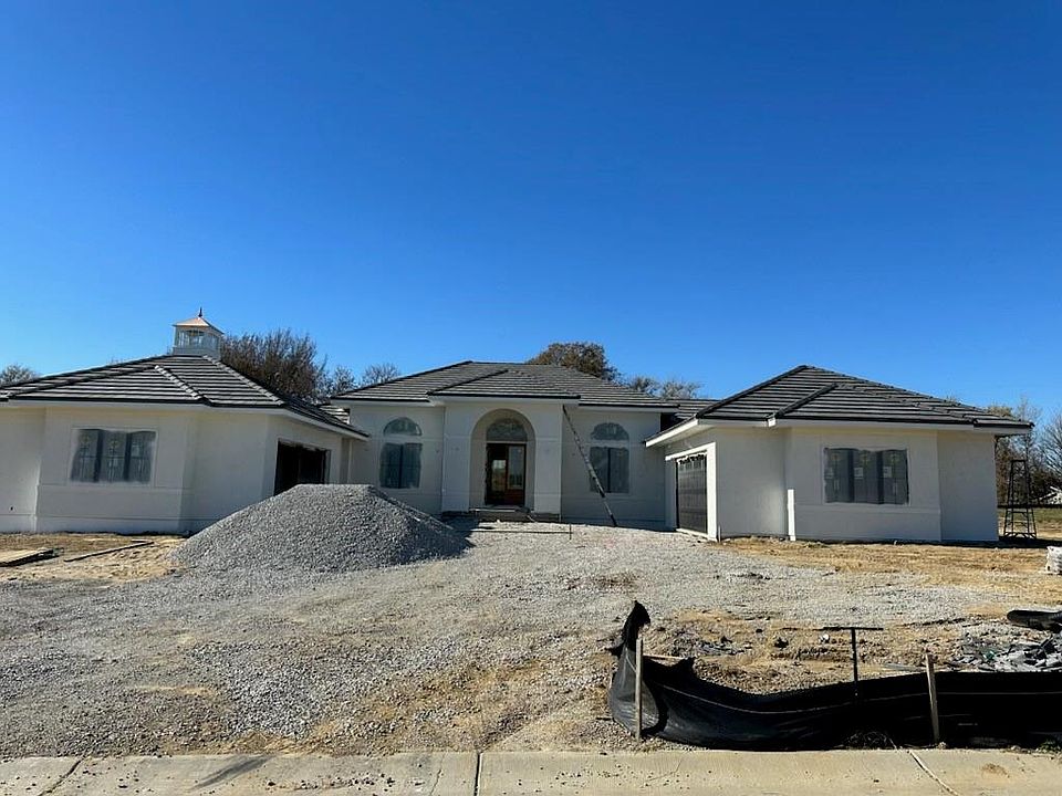 2nd image of 7540 NW Fawn Cir
